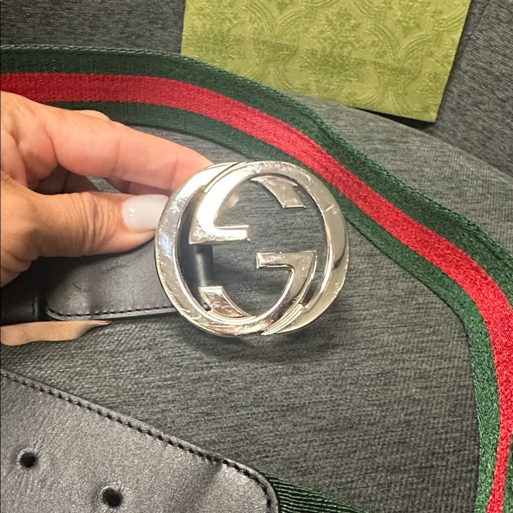 Gucci Black and Green Belt with Silver GG Buckle - Picture 3 of 3